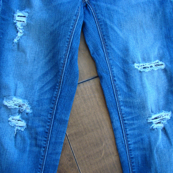 White House Black Market Girlfriend Denim Jeans 0 - Picture 4 of 8